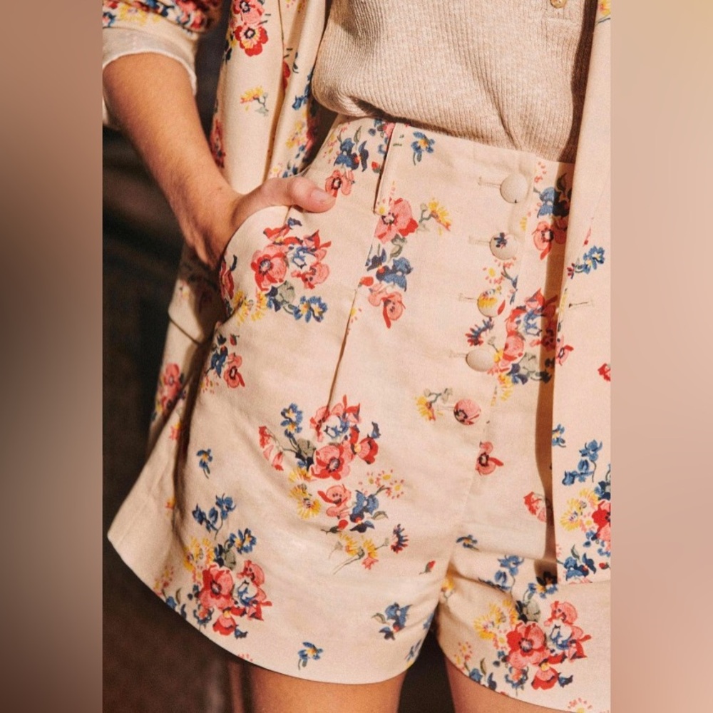 Sezane Luc high waisted floral button front shorts